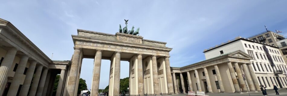 Brandenburg Gate early morning