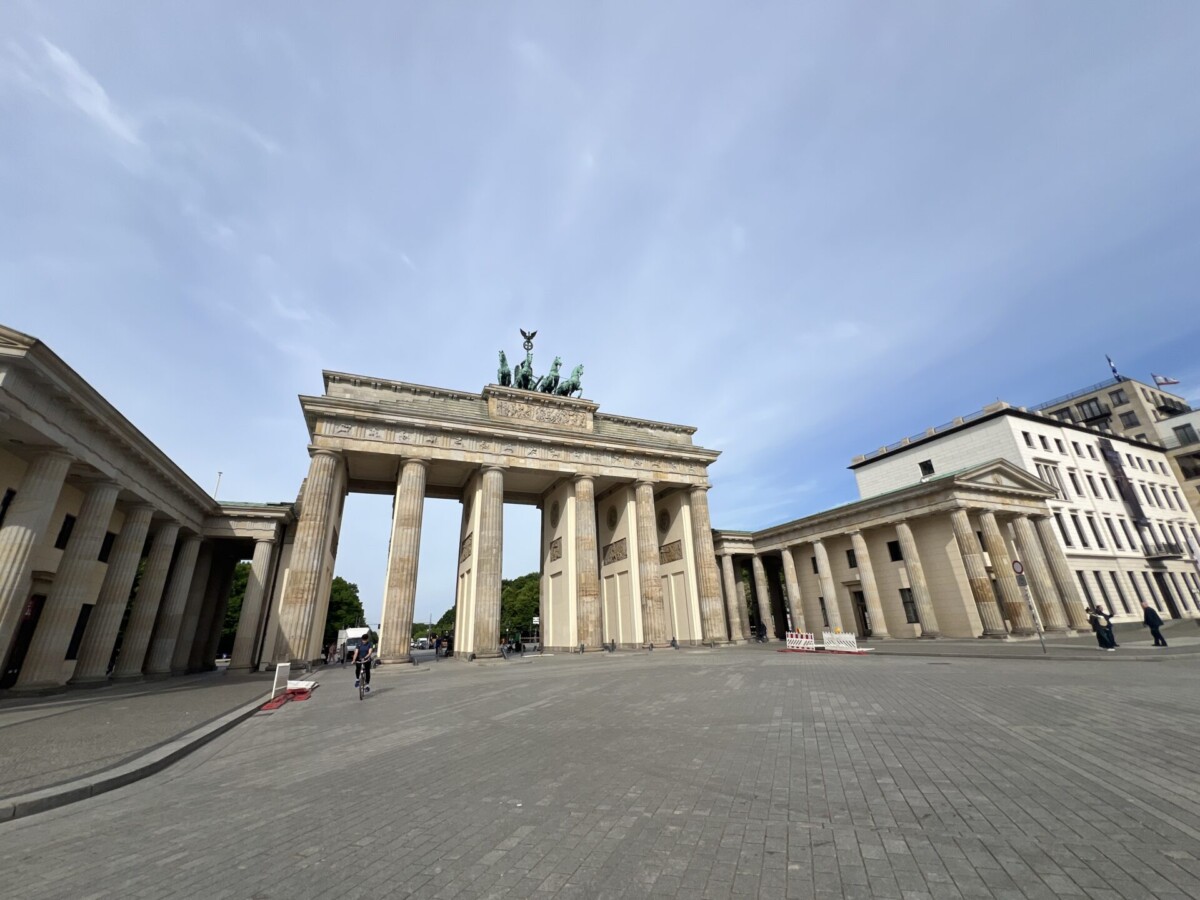 Brandenburg Gate early morning