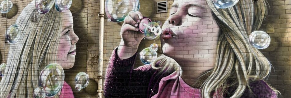 Blowing Bubbles Mural in Glasgow